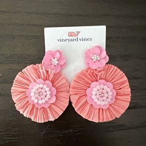 New Vineyard Vine earrings